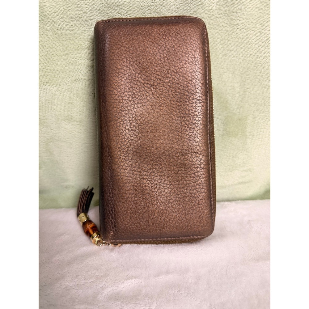 Gucci Bamboo Tassel Zip Around Wallet Bronze Metallic Pebbled Leather 307984 - Picture 2 of 10